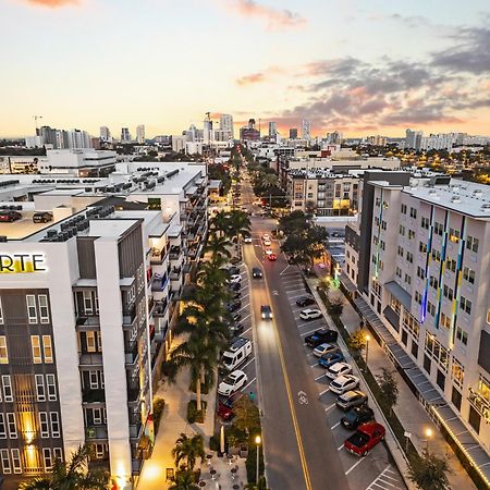 Tropicana Field 2 Bed In Dwtwn With Free Parking Διαμέρισμα Αγία Πετρούπολη Εξωτερικό φωτογραφία