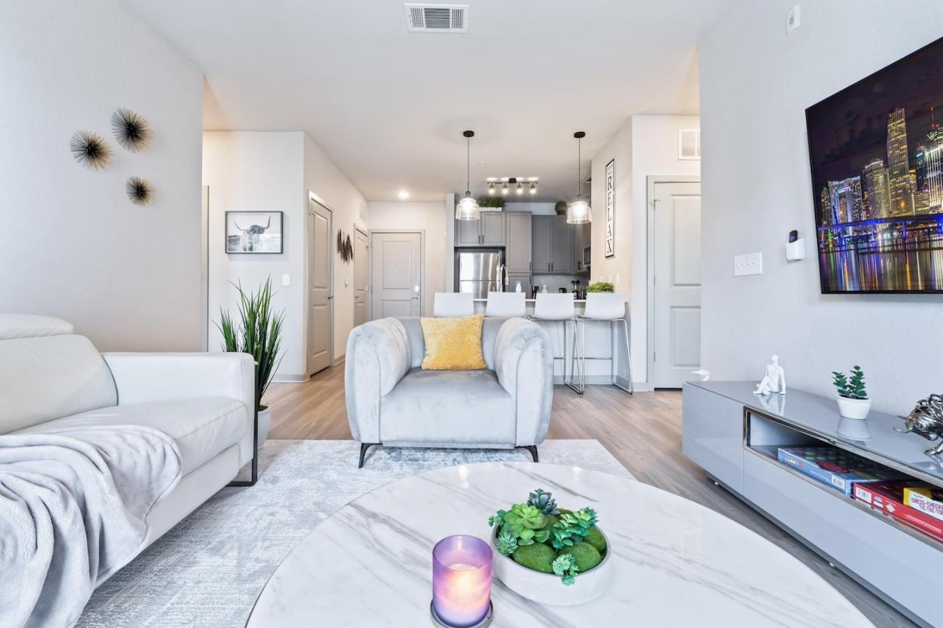 Tropicana Field 2 Bed In Dwtwn With Free Parking Διαμέρισμα Αγία Πετρούπολη Εξωτερικό φωτογραφία