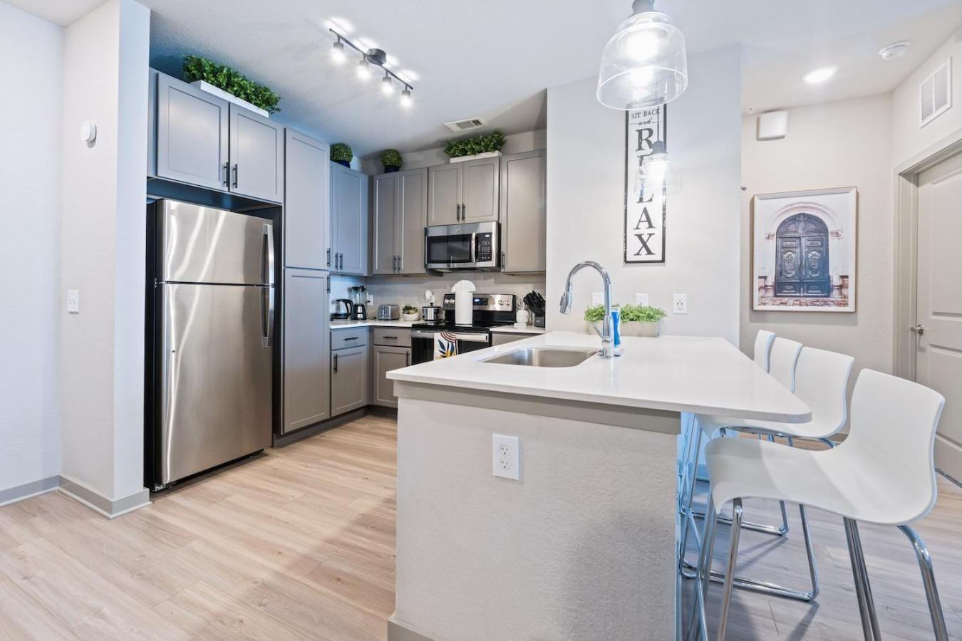 Tropicana Field 2 Bed In Dwtwn With Free Parking Διαμέρισμα Αγία Πετρούπολη Εξωτερικό φωτογραφία