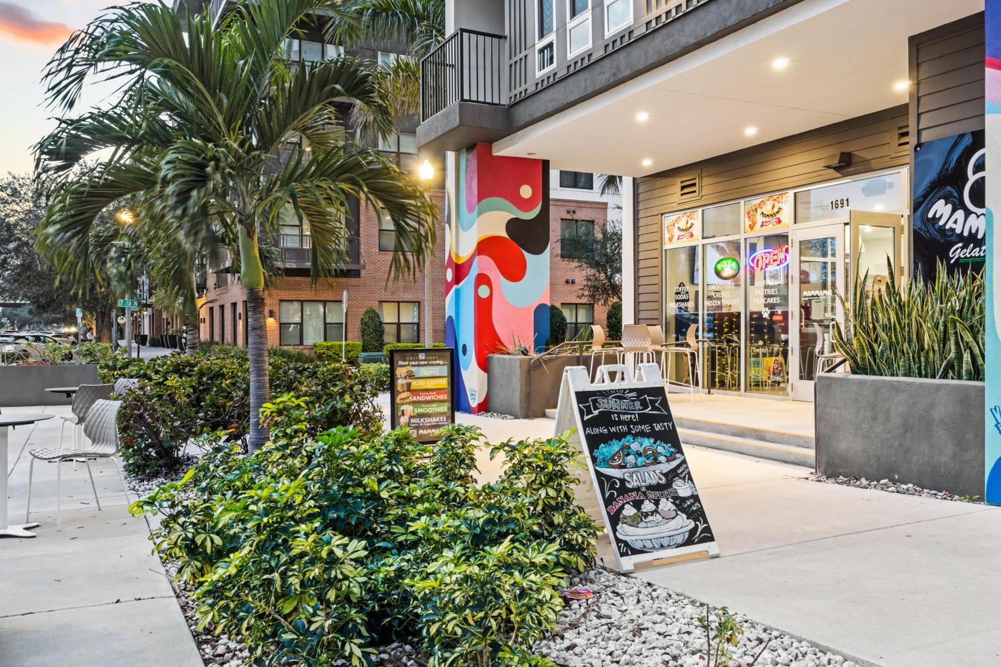 Tropicana Field 2 Bed In Dwtwn With Free Parking Διαμέρισμα Αγία Πετρούπολη Εξωτερικό φωτογραφία