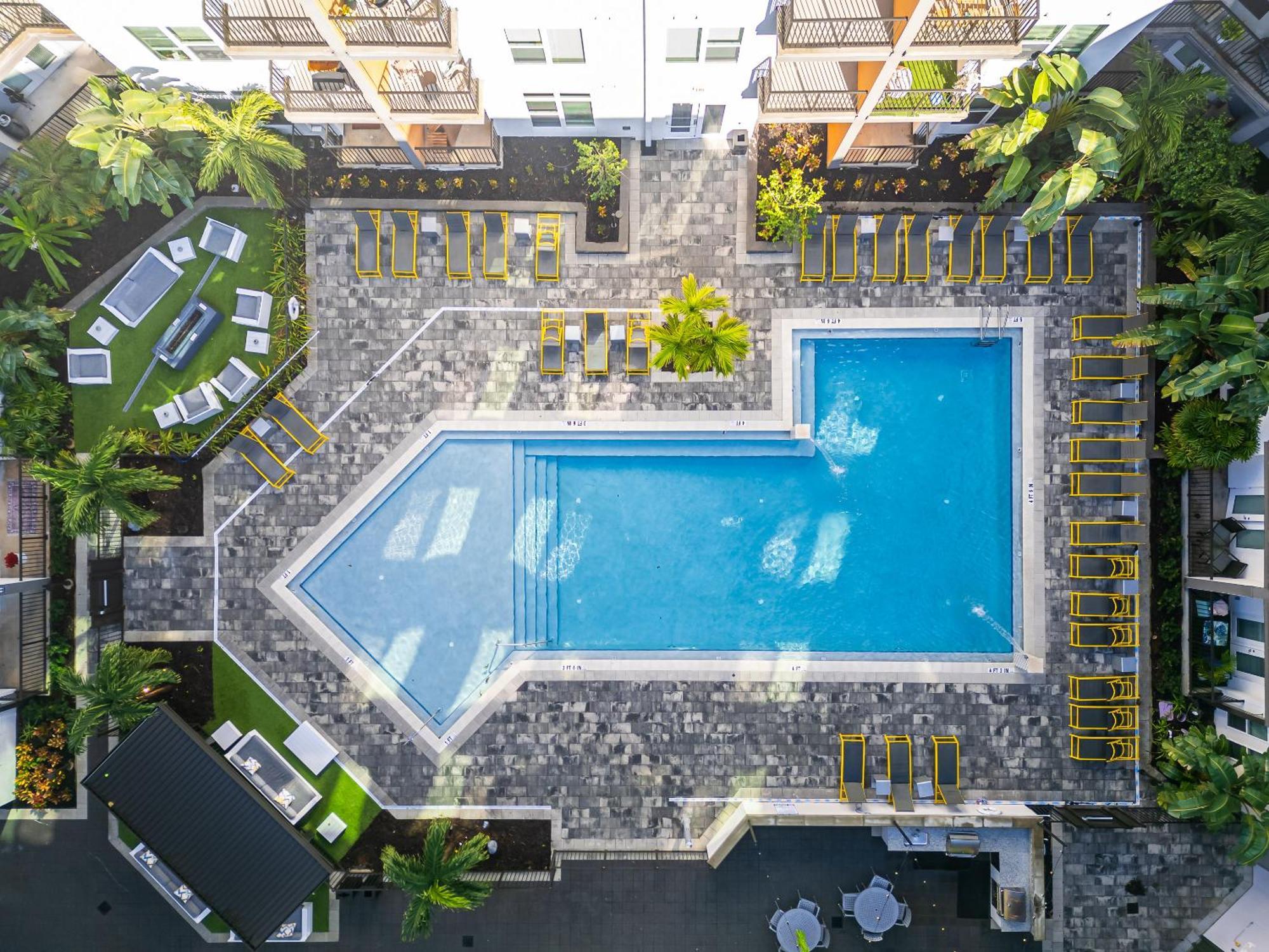 Tropicana Field 2 Bed In Dwtwn With Free Parking Διαμέρισμα Αγία Πετρούπολη Εξωτερικό φωτογραφία